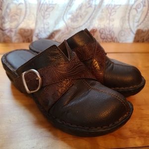 Clogs, size 8